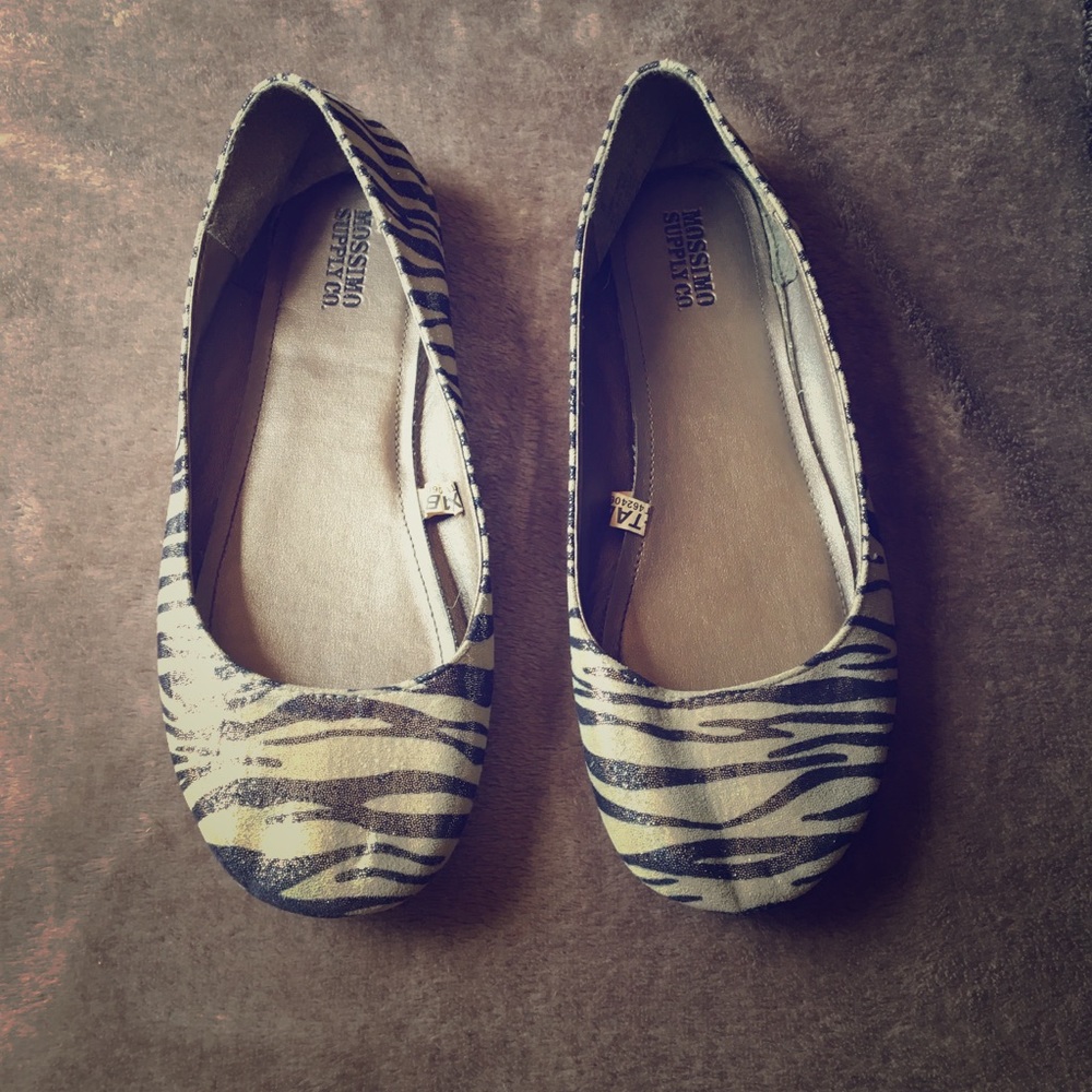 Zebra print flats